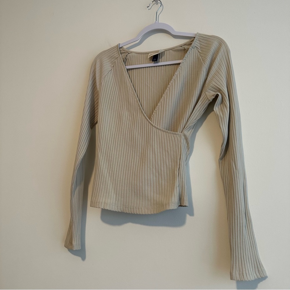 Universal Thread Beige Ribbed Long Sleeve Top - Picture 8 of 10